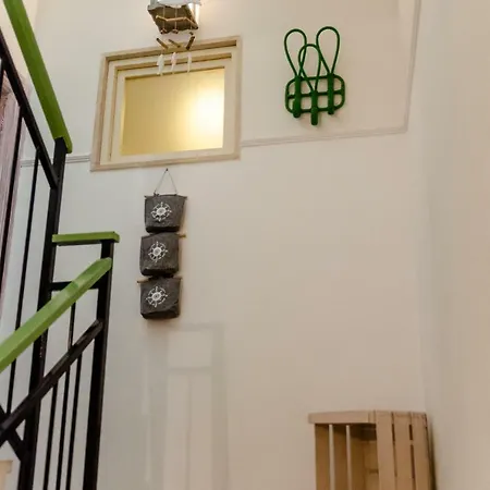 Domatia לינה וארוחת בוקר