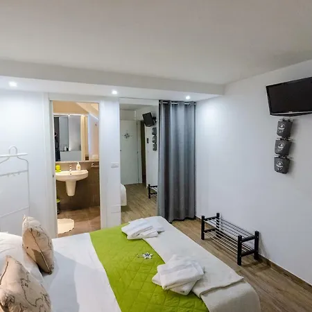 Oda ve Kahvaltı Domatia Barletta
